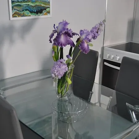 Navie Garden Getaway Near To Daire